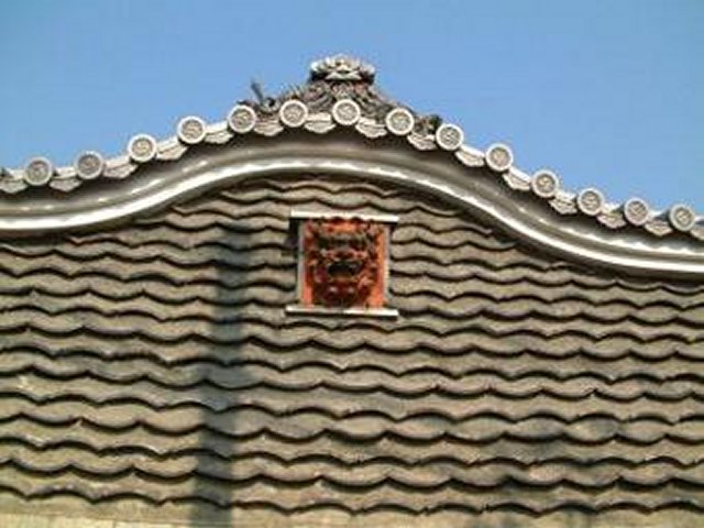 錦松先生製作鬼瓦の塀